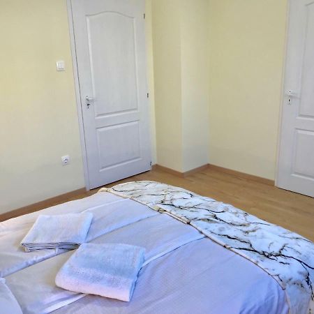 Ella Apartman Debrecen Luaran gambar