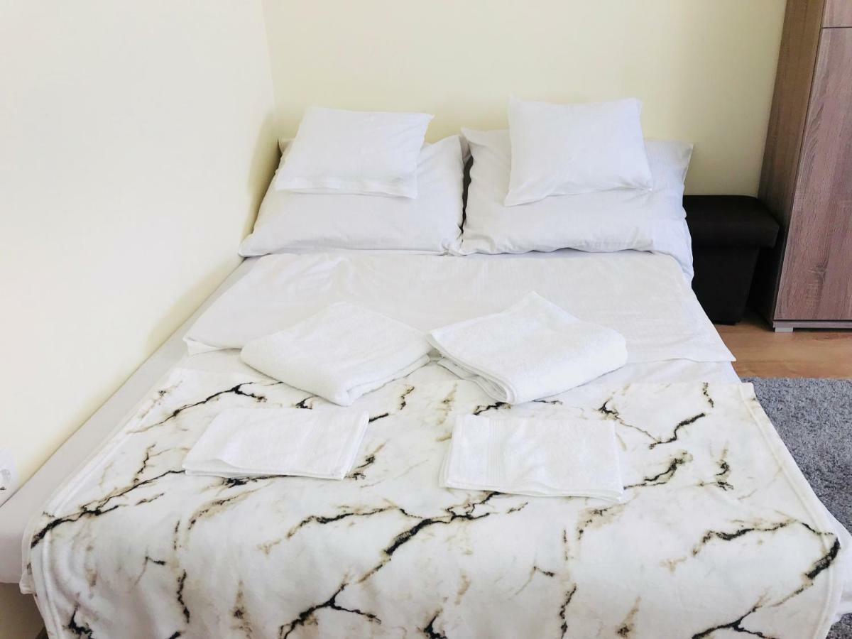 Ella Apartman Debrecen Luaran gambar