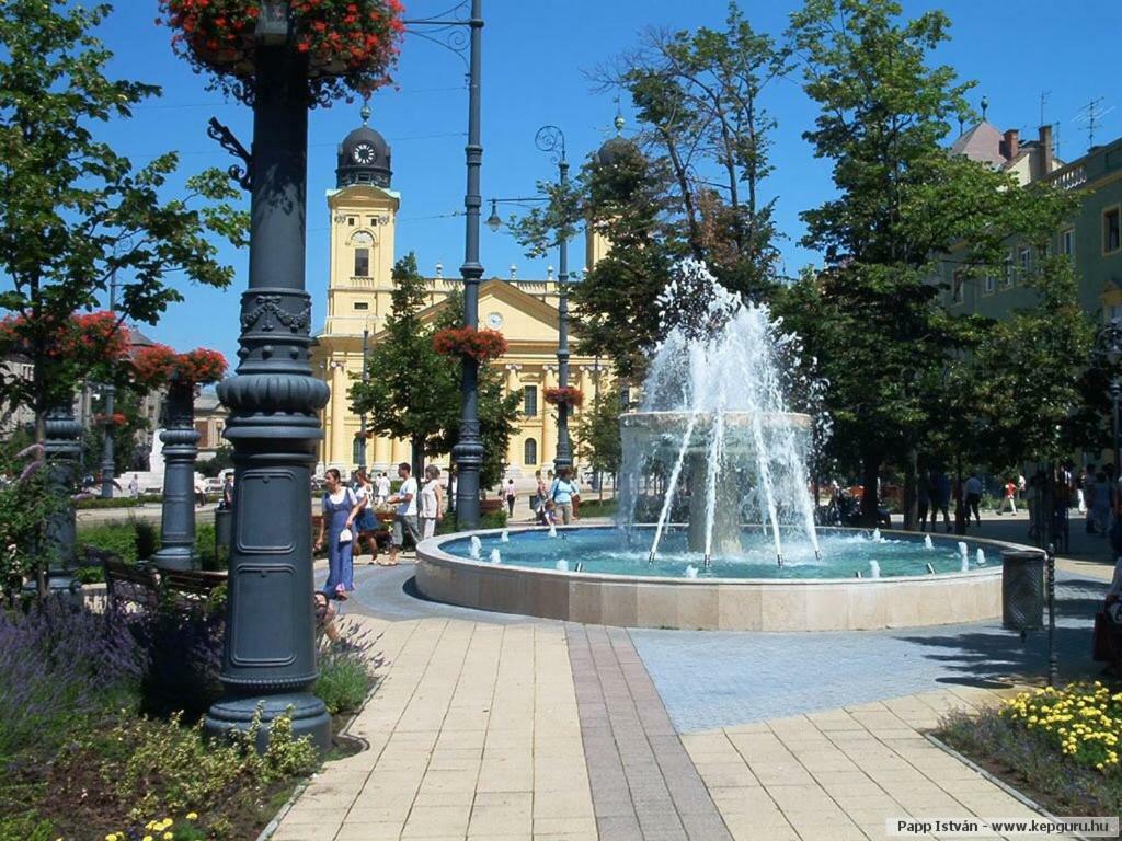 Ella Apartman Debrecen Luaran gambar